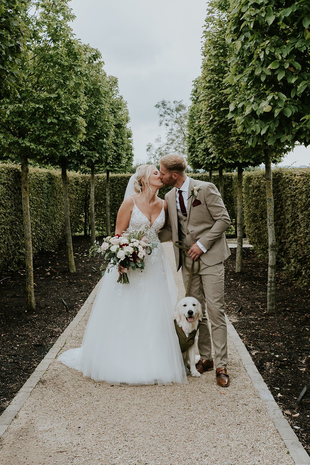 Izzie & Todd · wedding portrait